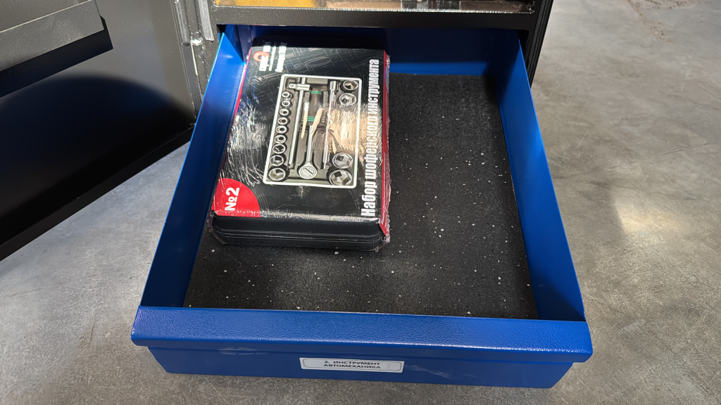 CAC275B7-0081-4C62-BE5B-6B61DBBC24AF